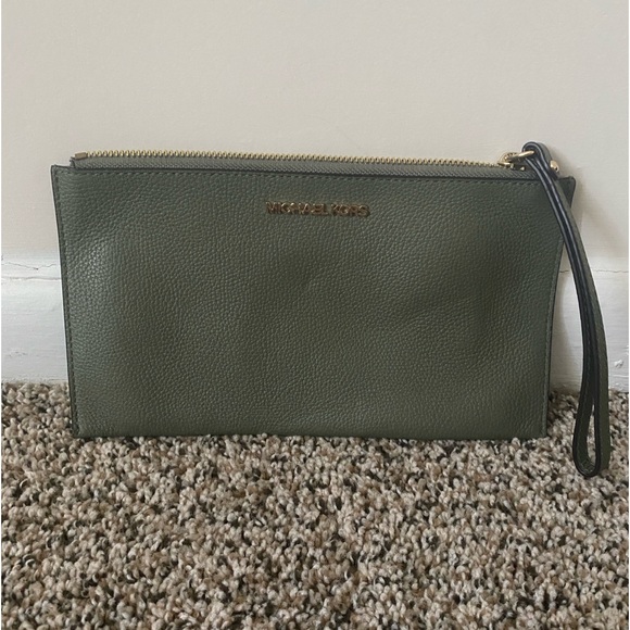 Michael Kors Wristlet - Gently Used - Picture 2 of 6